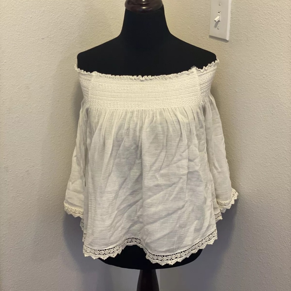2 FOR $20 Zara Trafaluc Collection Off The Shoulder Cream Blouse Smocked Crop M - Picture 3 of 9